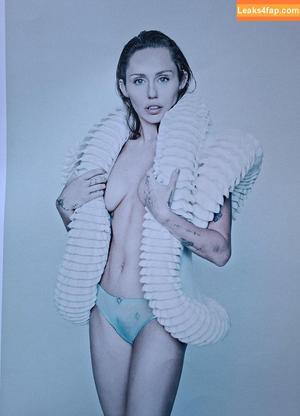 Miley Cyrus photo #3655