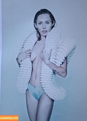 Miley Cyrus фото #3711