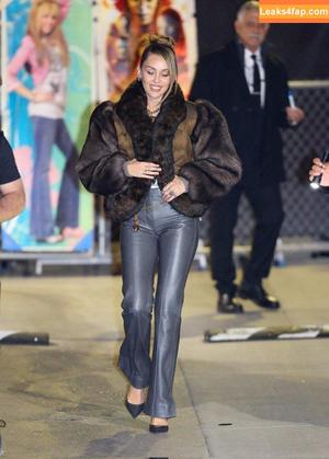 Miley Cyrus photo #3747