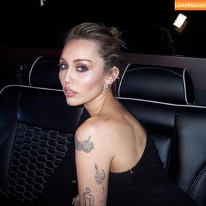 Miley Cyrus photo #3850