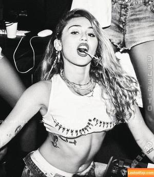 Miley Cyrus фото #3898