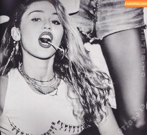 Miley Cyrus фото #3899