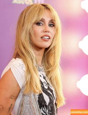 Miley Cyrus фото #3917