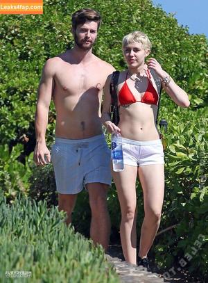 Miley Cyrus photo #3932