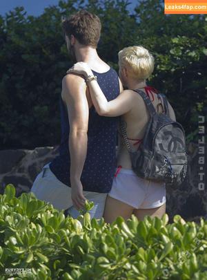 Miley Cyrus photo #3934