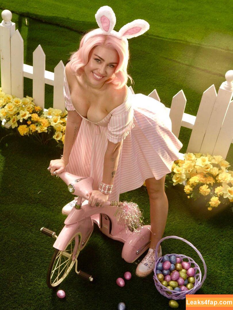 Miley Cyrus / https: / mileycyrus leaked photo photo #4002