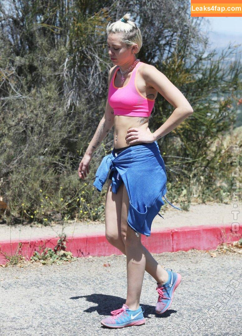 Miley Cyrus / https: / mileycyrus leaked photo photo #4014