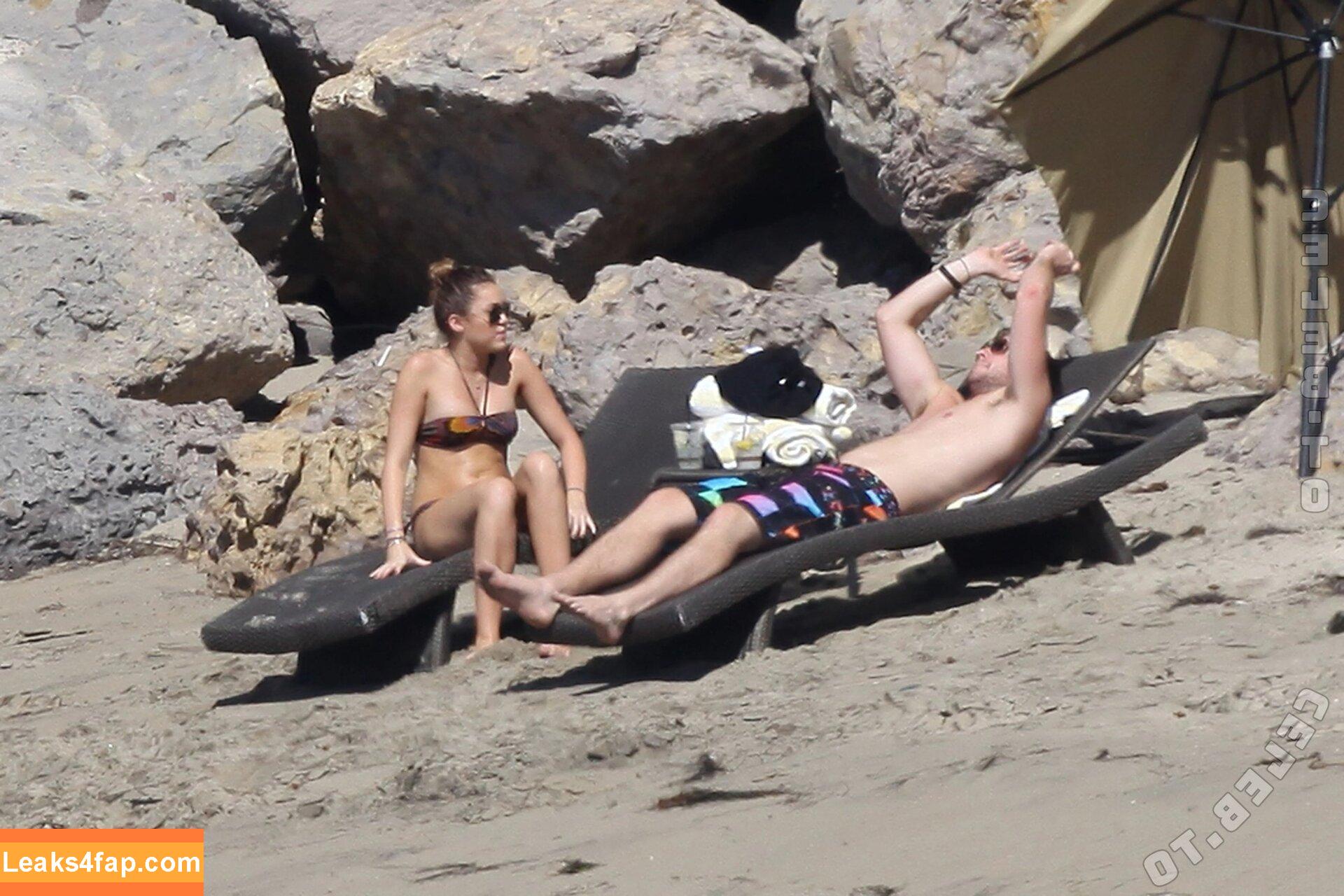Miley Cyrus / https: / mileycyrus leaked photo photo #4036
