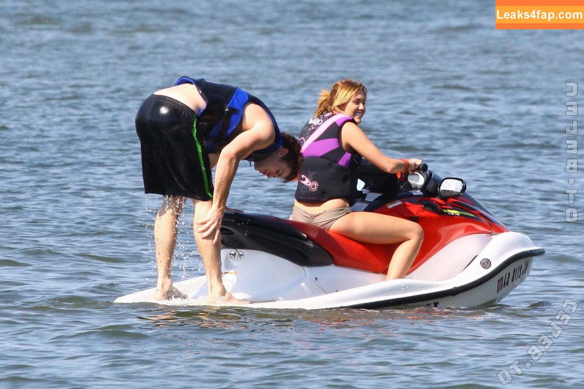 Miley Cyrus / https: / mileycyrus leaked photo photo #4134