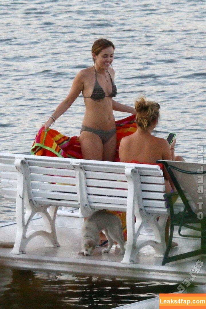 Miley Cyrus / https: / mileycyrus leaked photo photo #4149