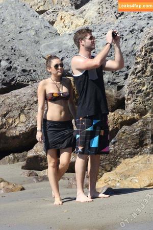 Miley Cyrus photo #4019
