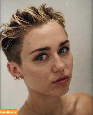 Miley Cyrus photo #4079