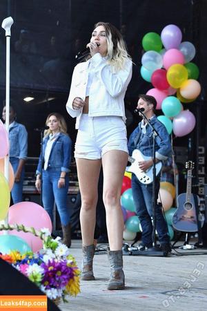 Miley Cyrus photo #4124