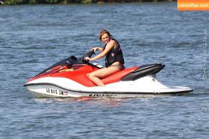 Miley Cyrus photo #4143
