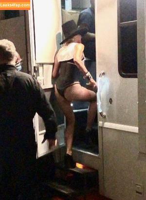 Miley Cyrus photo #4180