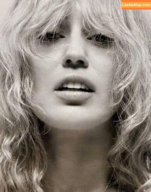 Miley Cyrus фото #4240