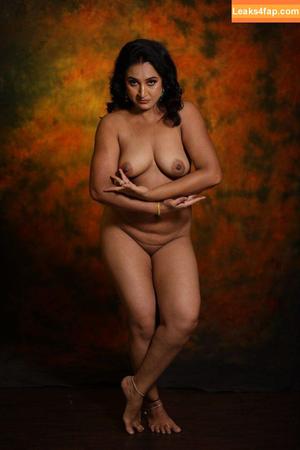 Mili Debnath Nude фото #0013