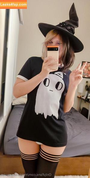 MilkteaMomoko photo #0427