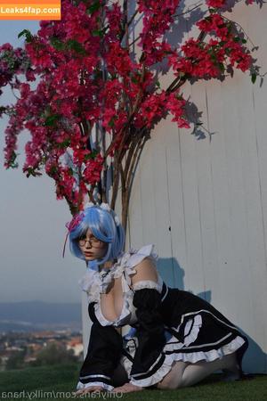milky.hana photo #0018