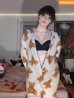 milkymagpievip photo #0013