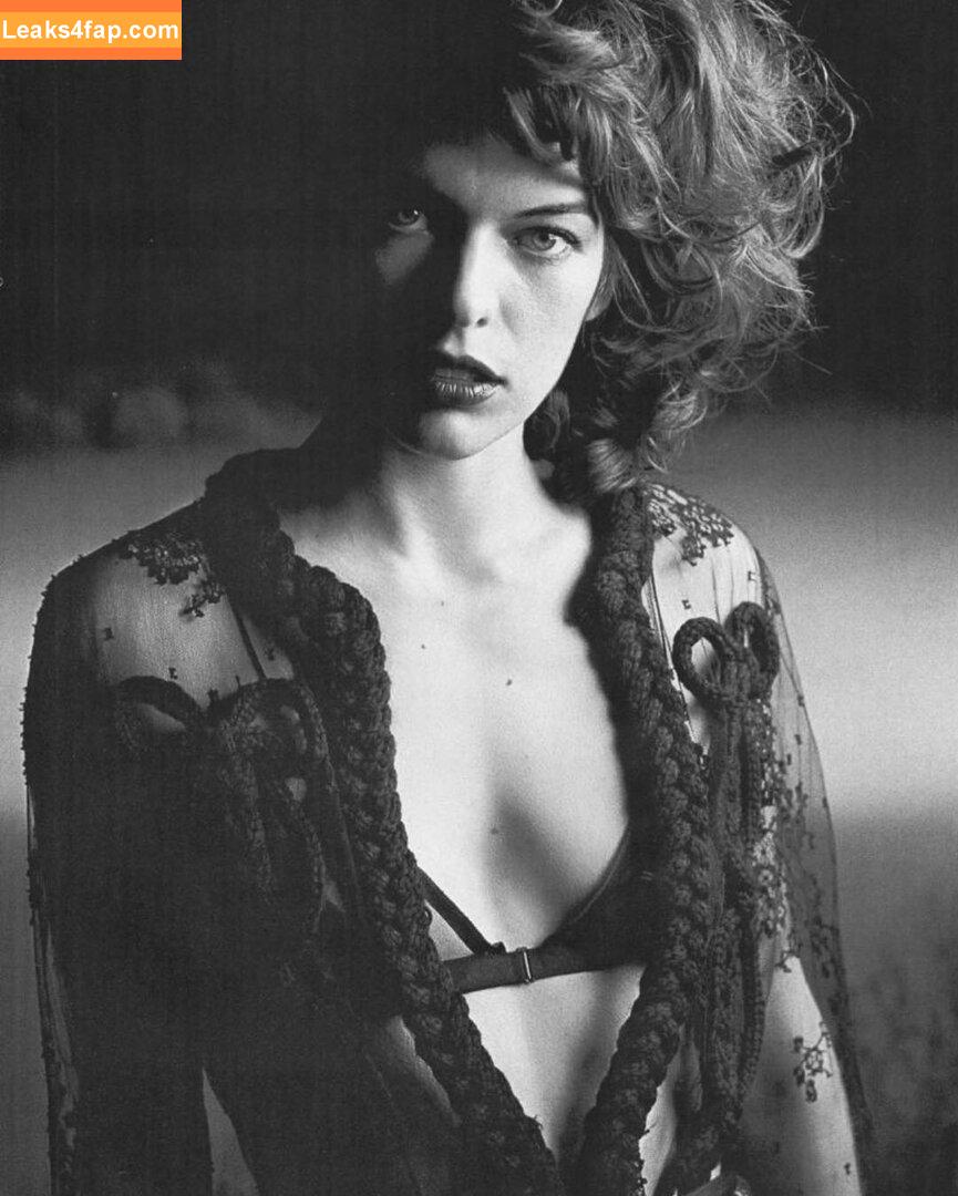 Milla Jovovich / millajovovich слитое фото фото #0094