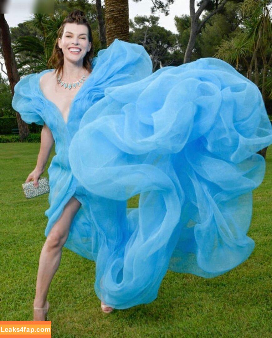 Milla Jovovich / MillaJovovich leaked photo photo #0116