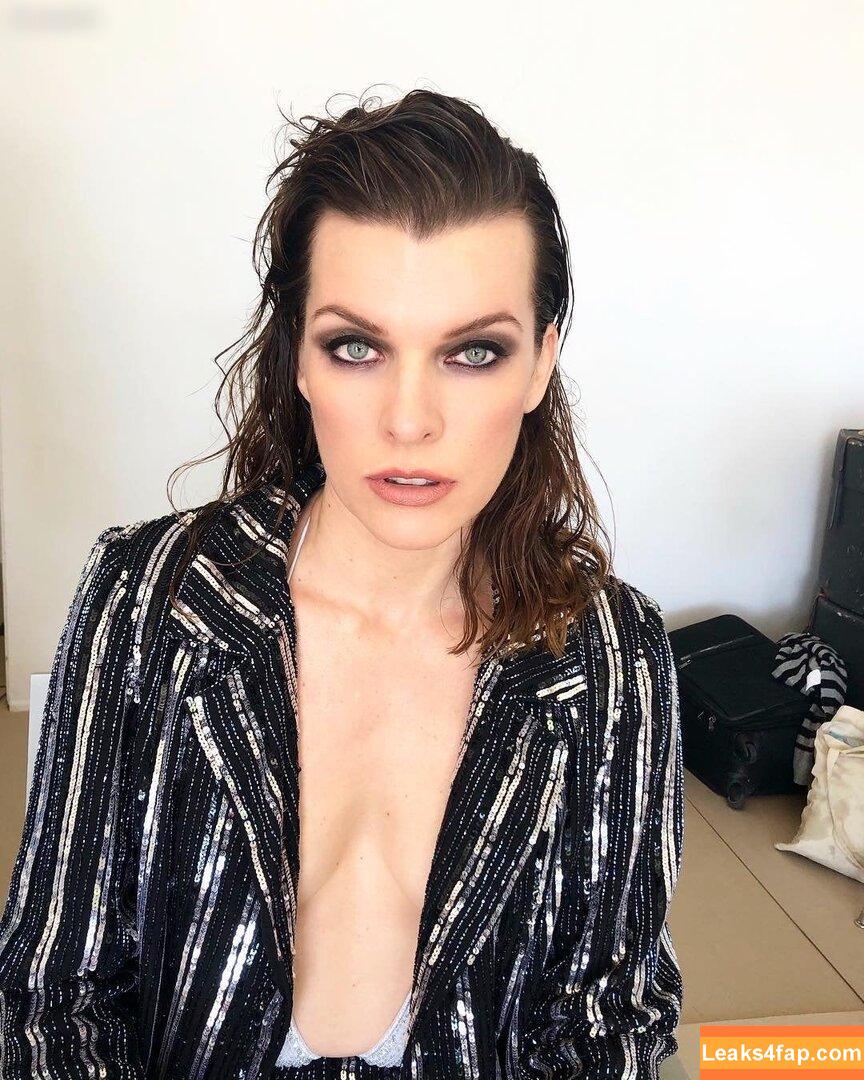 Milla Jovovich / MillaJovovich leaked photo photo #0131