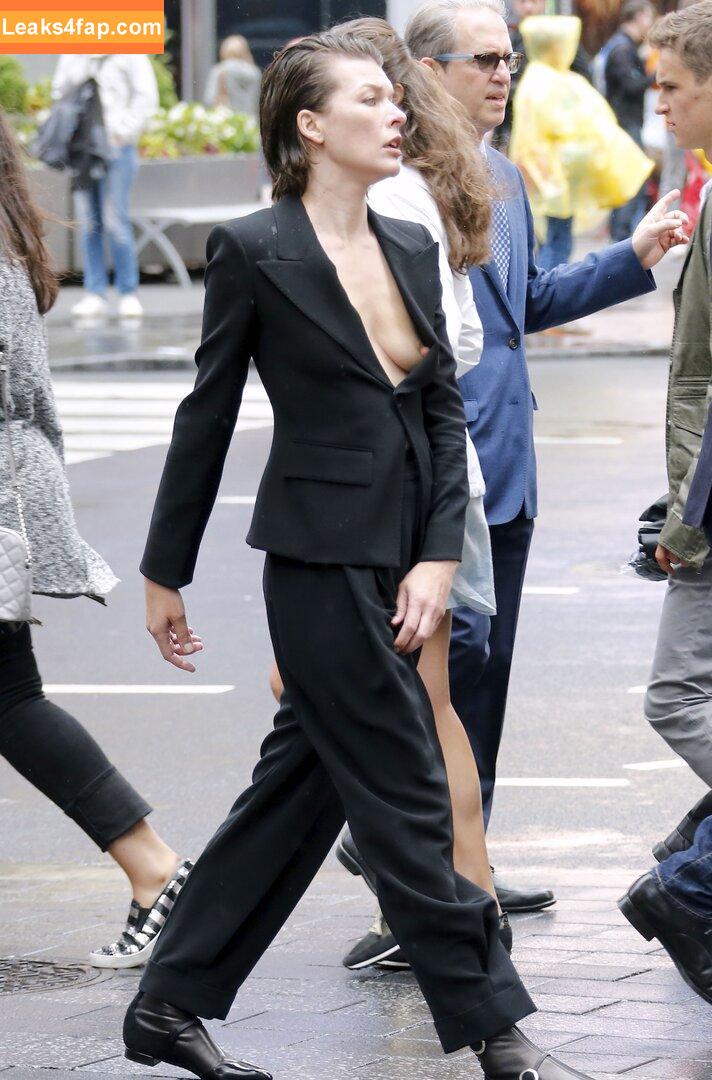 Milla Jovovich / MillaJovovich leaked photo photo #0133