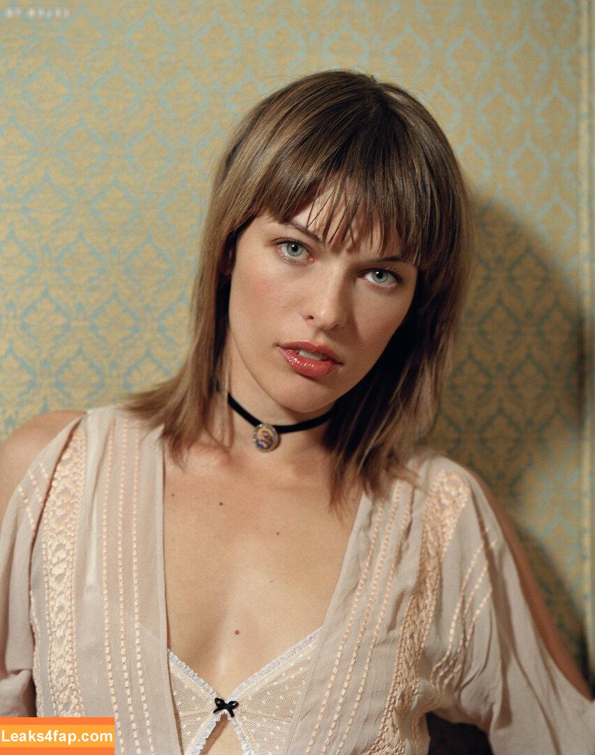 Milla Jovovich / MillaJovovich leaked photo photo #0138
