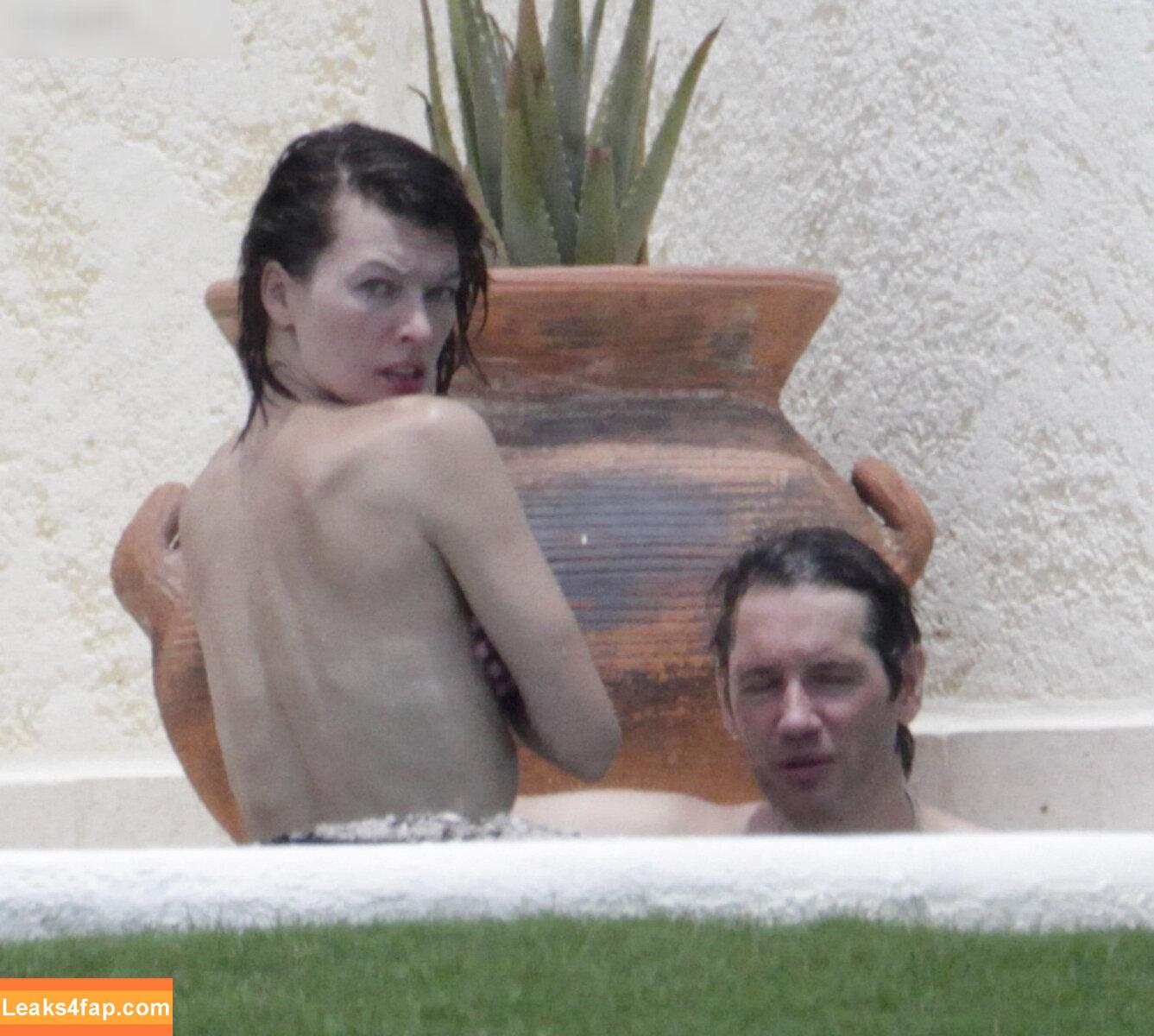 Milla Jovovich / MillaJovovich leaked photo photo #0347