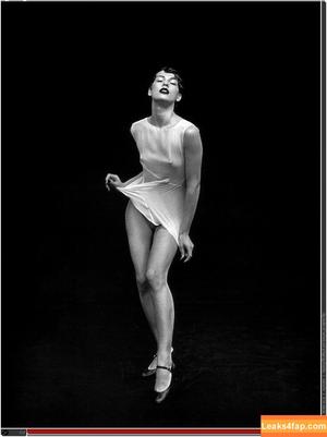 Milla Jovovich photo #0002