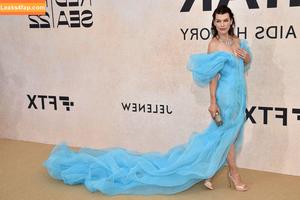 Milla Jovovich photo #0026