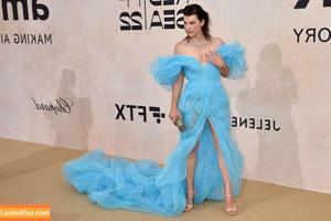 Milla Jovovich photo #0027