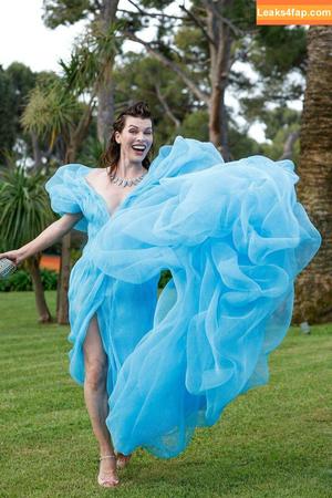 Milla Jovovich photo #0028