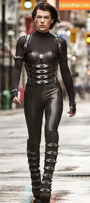 Milla Jovovich photo #0181