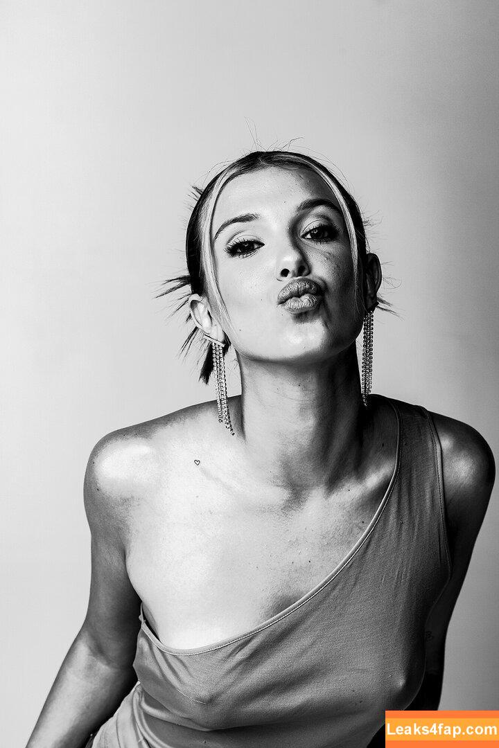 Millie Bobby Brown / milliebobbybrown слитое фото фото #1210