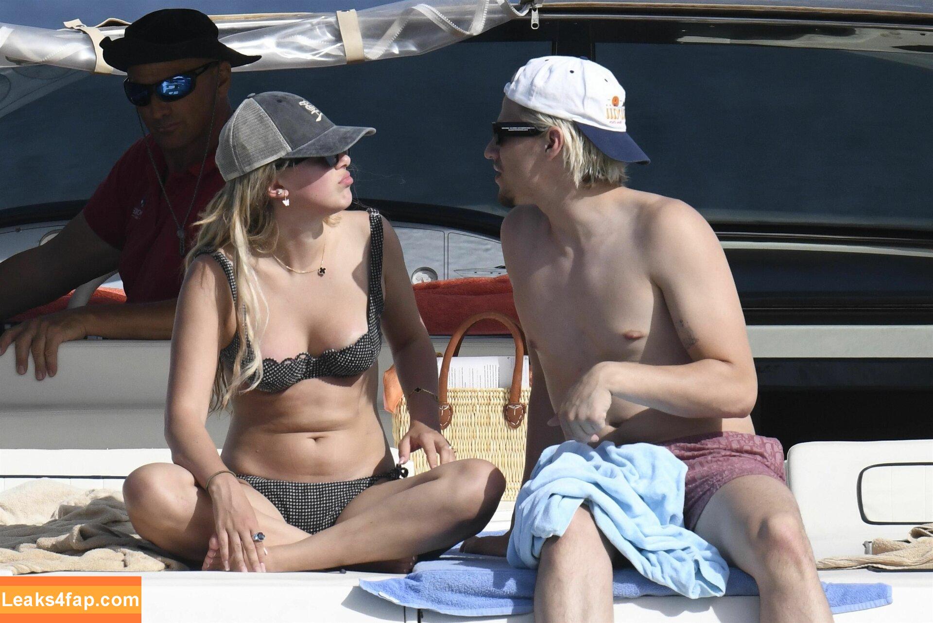 Millie Bobby Brown / milliebobbybrown leaked photo photo #1341