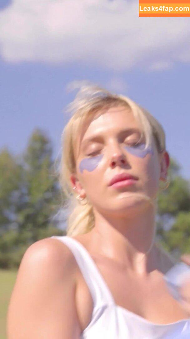 Millie Bobby Brown / milliebobbybrown leaked photo photo #1389