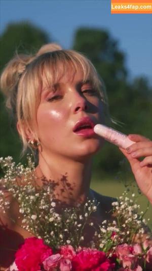 Millie Bobby Brown photo #1407