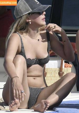 Millie Bobby Brown photo #2086