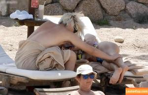 Millie Bobby Brown photo #2099