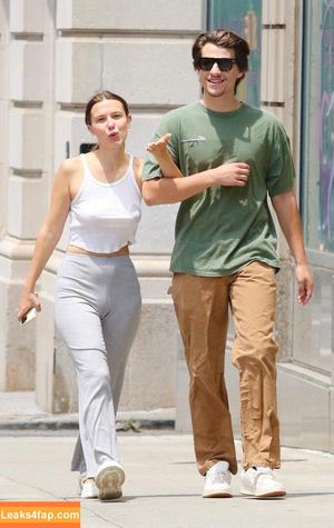 Millie Bobby Brown фото #2495