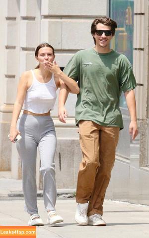 Millie Bobby Brown фото #2498