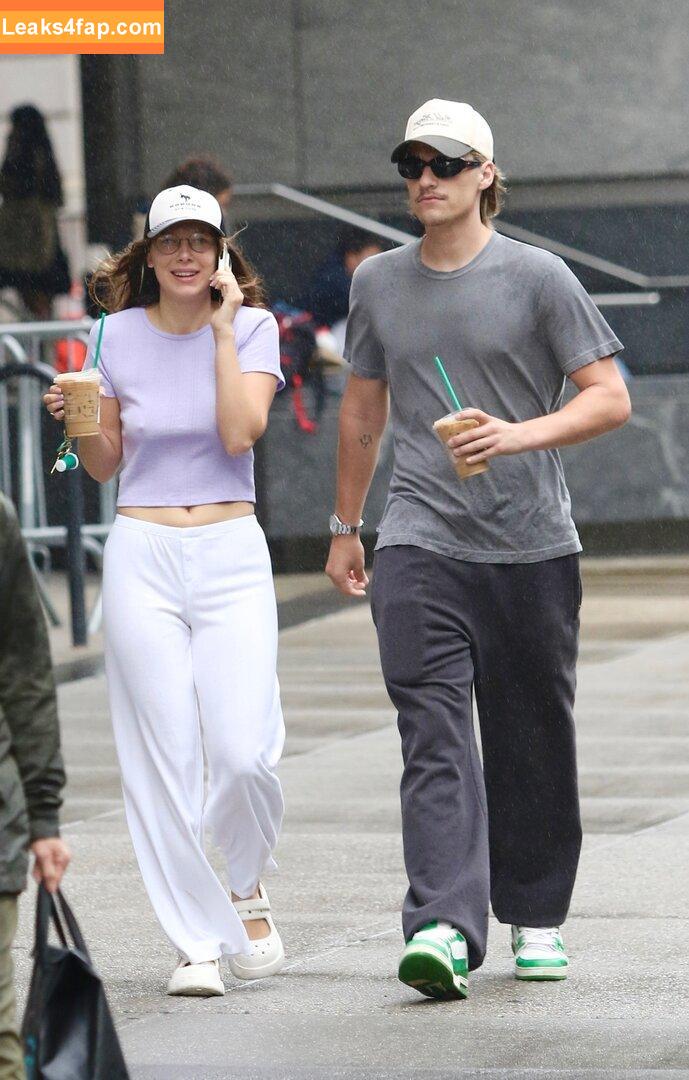 Millie Bobby Brown / milliebobbybrown слитое фото фото #3397