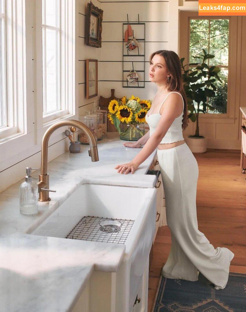 Millie Bobby Brown / milliebobbybrown leaked photo photo #3642