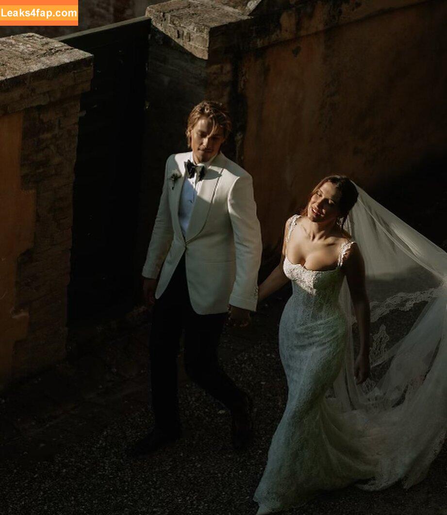 Millie Bobby Brown / milliebobbybrown leaked photo photo #3857