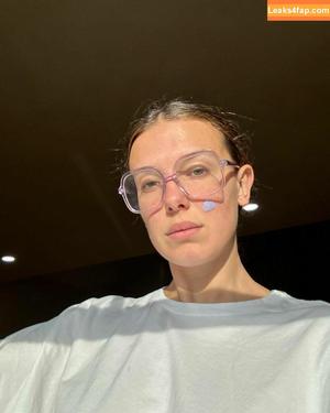 Millie Bobby Brown фото #3052