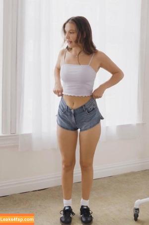 Millie Bobby Brown фото #3126