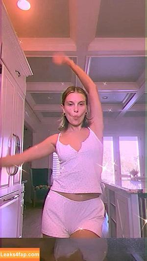 Millie Bobby Brown photo #3300