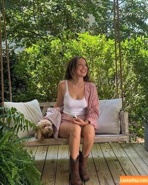 Millie Bobby Brown photo #3555